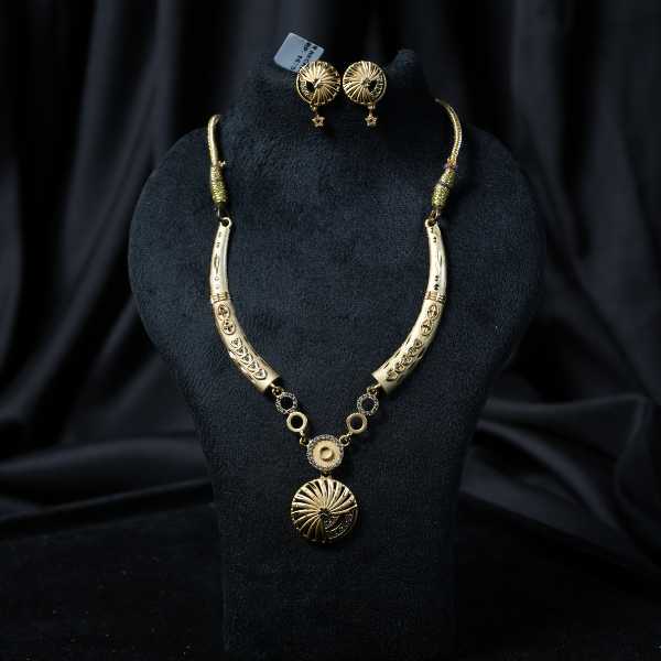 Royal Sunburst Antique Necklace Set