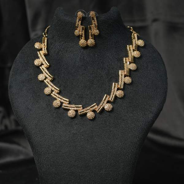 Beautiful Necklace Designs For Bride Gold Plated